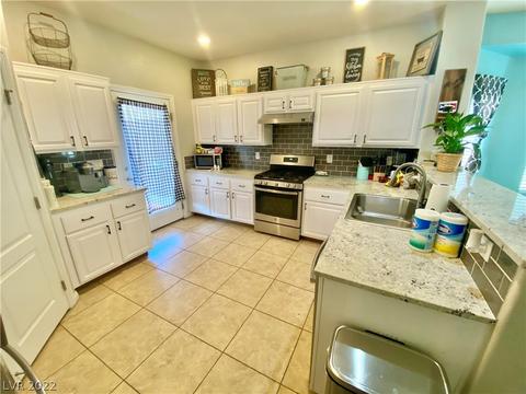 2070 Alki Beach Ave, Laughlin, NV 89029 photo 3