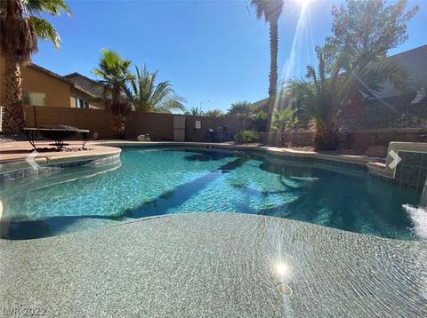 8925 Reindeer Lake St, Las Vegas, NV 89143