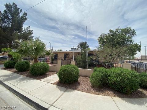 5819 Willard St, Las Vegas, NV 89122