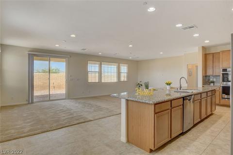 577 Comodo St, Henderson, NV 89011 photo 17
