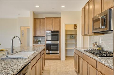 577 Comodo St, Henderson, NV 89011 photo 18