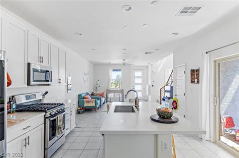 809 E Sunset Rd, Henderson, NV 89011 photo 10