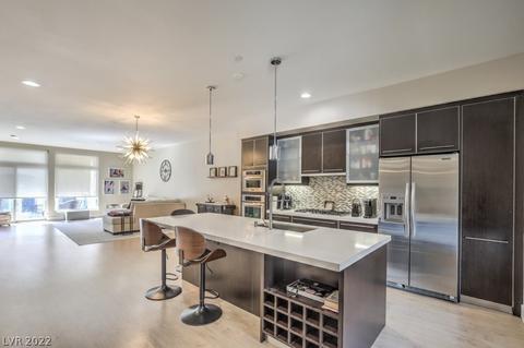 8925 W Flamingo Rd #202, Las Vegas, NV 89147