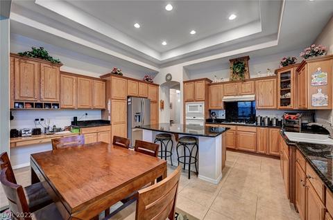 10735 Rivendell Ave, Las Vegas, NV 89135