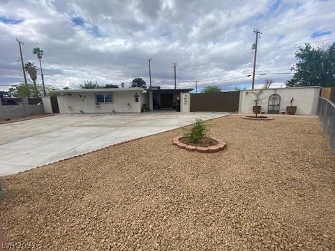 4563 Pacyna St, Las Vegas, NV 89122