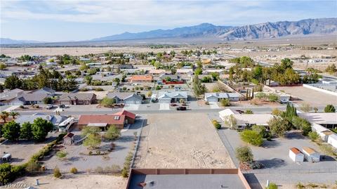 5901 Doubletree Rd, Pahrump, NV 89061
