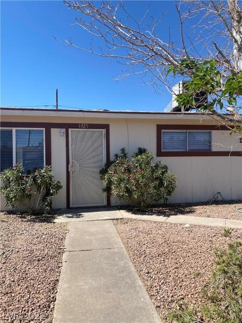 1325 Chestnut St, Henderson, NV 89011