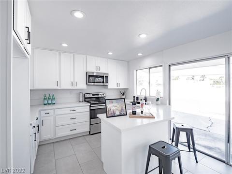 1208 Cherokee Ln, Las Vegas, NV 89106
