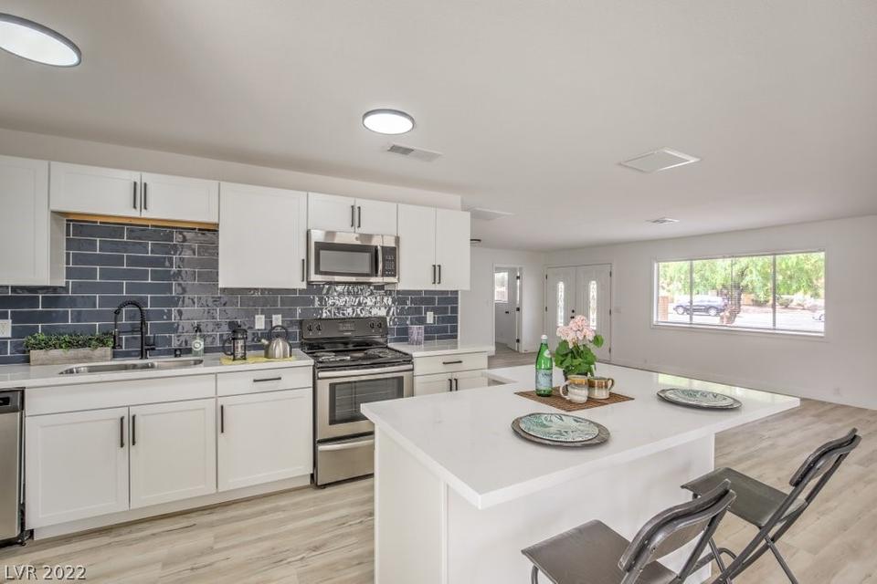  5356 Escondido St, Las Vegas, NV 89119 photo 9