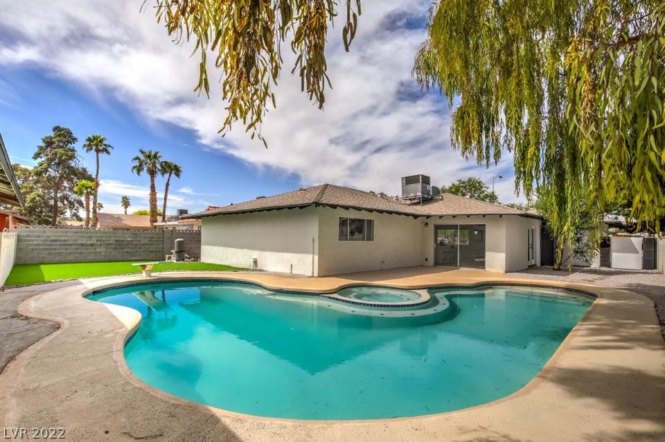  5356 Escondido St, Las Vegas, NV 89119 photo 4