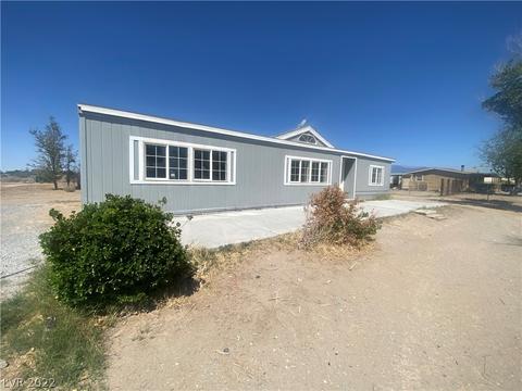 1050 Lewis St #3, Pahrump, NV 89048