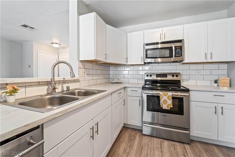 3150 Soft Breezes Dr #1218, Las Vegas, NV 89128