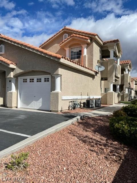 3327 Erva St #101, Las Vegas, NV 89117