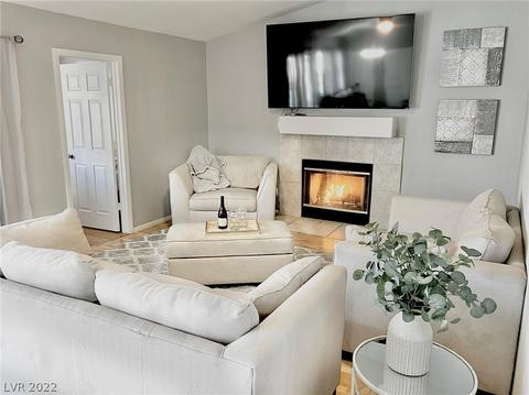 7967 W Oquendo Rd, Las Vegas, NV 89113