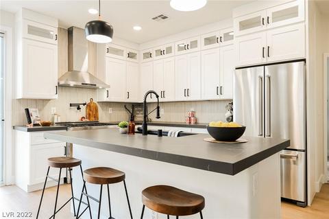 11035 Onslow Ct, Las Vegas, NV 89135