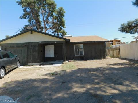 1512 Lava Cir, Las Vegas, NV 89101