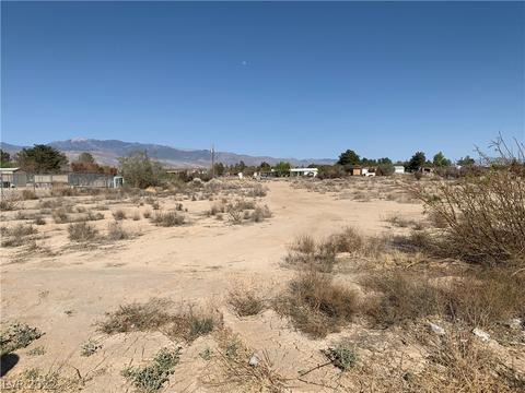 4831 Elizabeth St, Pahrump, NV 89048
