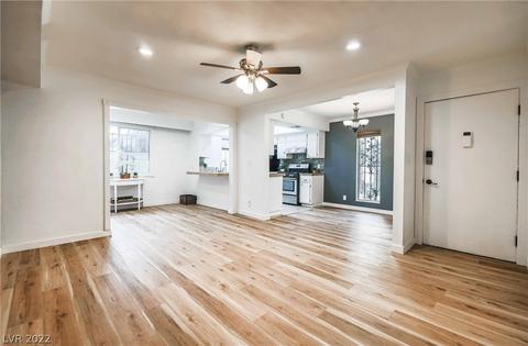 3152 S Eastern Ave #25, Las Vegas, NV 89169