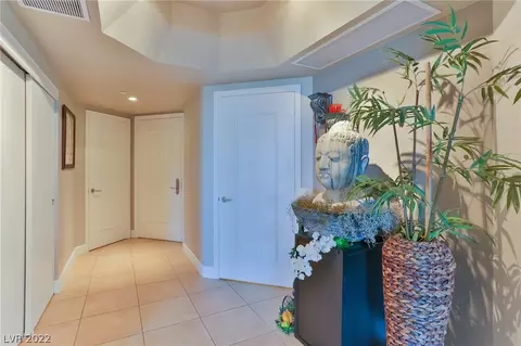 2777 Paradise #1703, Las Vegas, NV 89109