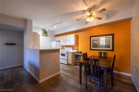 231 W Horizon Ridge Pkwy #311, Henderson, NV 89012
