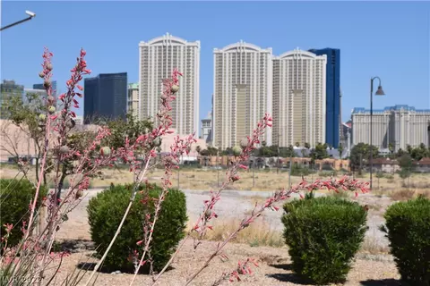 145 E Harmon Ave #2711, Las Vegas, NV 89109