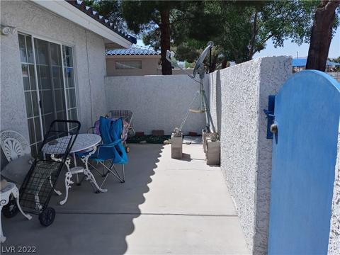 2140 Willowbury Dr #A, Las Vegas, NV 89108