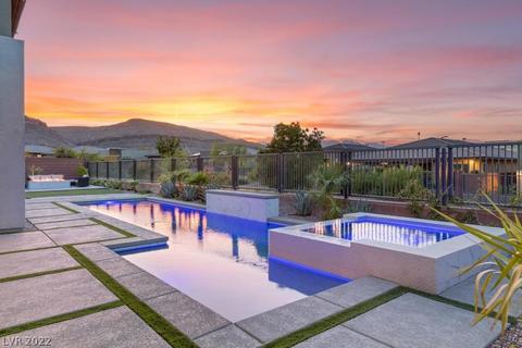 10238 Jade Gardens Dr, Las Vegas, NV 89135