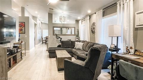 10560 Clarion River Dr, Las Vegas, NV 89135