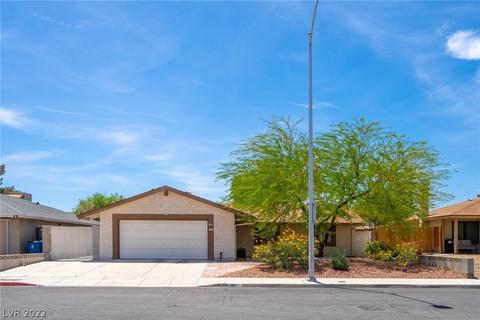5521 Seattle Slew Dr, Las Vegas, NV 89108