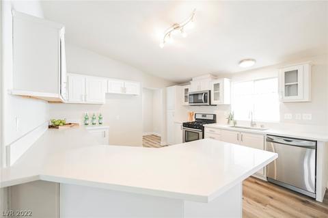 321 Sir William Way, Las Vegas, NV 89110