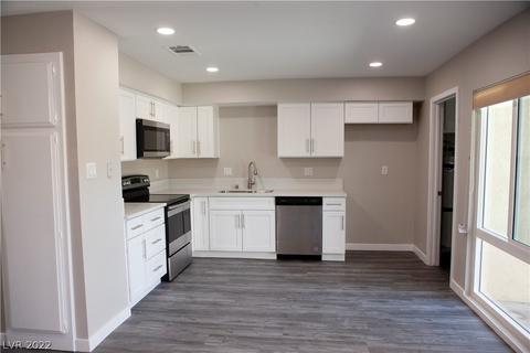 588 Willow Green Dr, Las Vegas, NV 89169