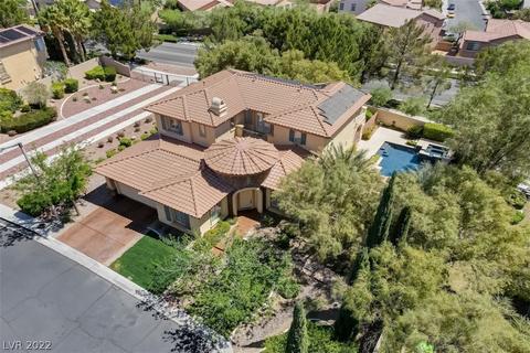 240 Uccello Dr, Las Vegas, NV 89138