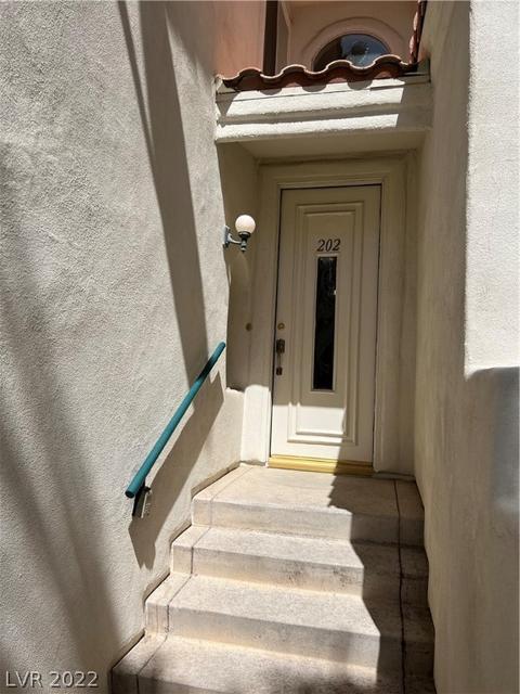 7640 Rolling View Dr #202, Las Vegas, NV 89149