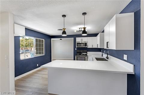 4262 Paramount St, Las Vegas, NV 89115