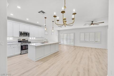 2747 Fort Myer Ave, Henderson, NV 89052