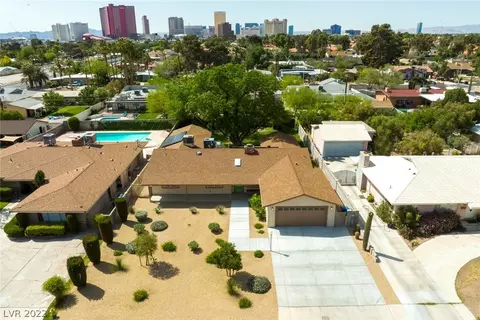 2401 Laurie Dr, Las Vegas, NV 89102