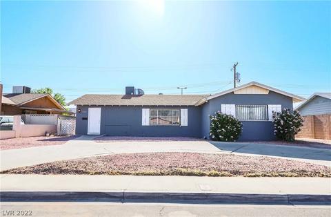 3266 Greenbriar Dr, Las Vegas, NV 89121