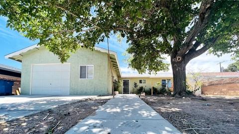 3020 Scarlet Oak Ave, Las Vegas, NV 89104