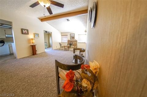 4404 Live Oak Dr, Las Vegas, NV 89121