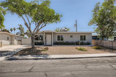 1004 White Pine Way, Las Vegas, NV 89108