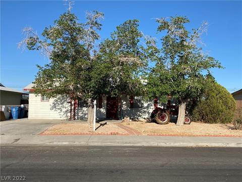 905 Carpenter Dr, Las Vegas, NV 89107