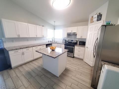 1910 Double Delight Ave, North Las Vegas, NV 89032