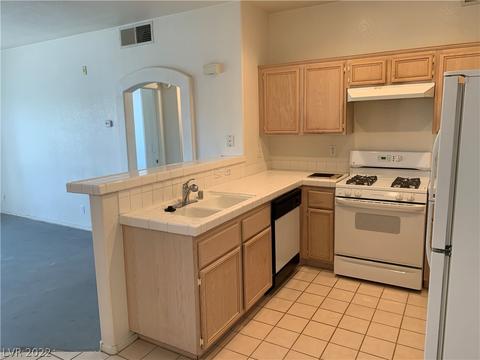 2201 Ramsgate Dr #113, Henderson, NV 89074 photo 2