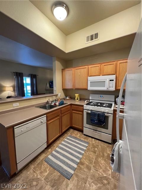 2305 W Horizon Ridge Pkwy #1312, Henderson, NV 89052