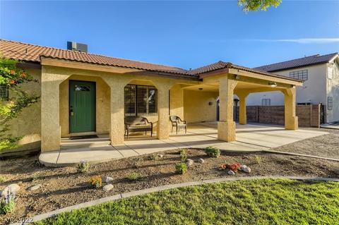 6251 Bullring Ln, Las Vegas, NV 89130
