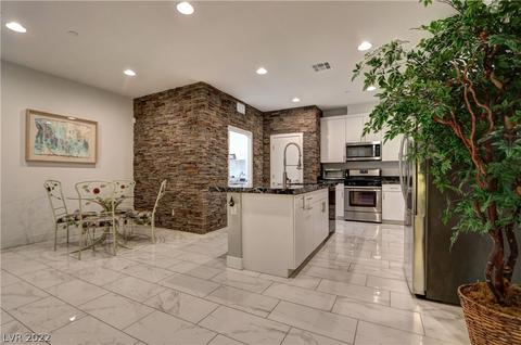 1008 Via Panfilo Ave, Henderson, NV 89011