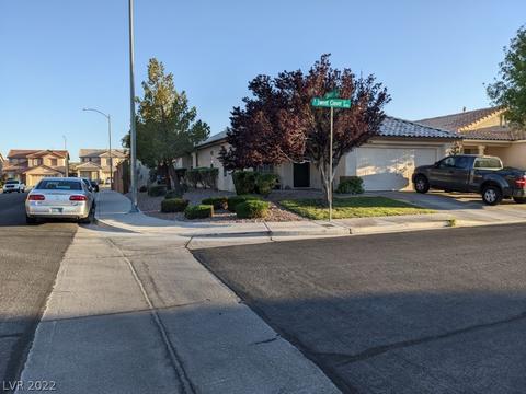 8025 Sweet Clover Ct, Las Vegas, NV 89131