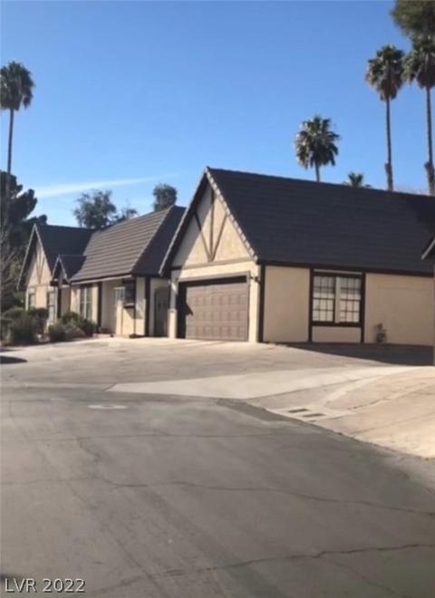 3965 Salisbury Pl, Las Vegas, NV 89121