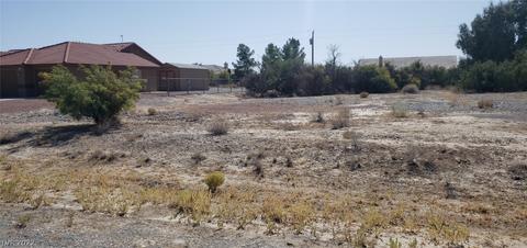 221 E Jaybird St, Pahrump, NV 89048