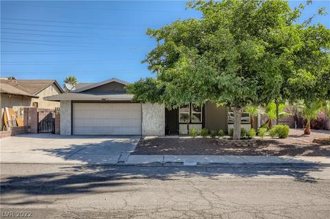 3884 Vista Largo Dr, Las Vegas, NV 89121